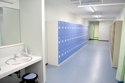 男子更衣室